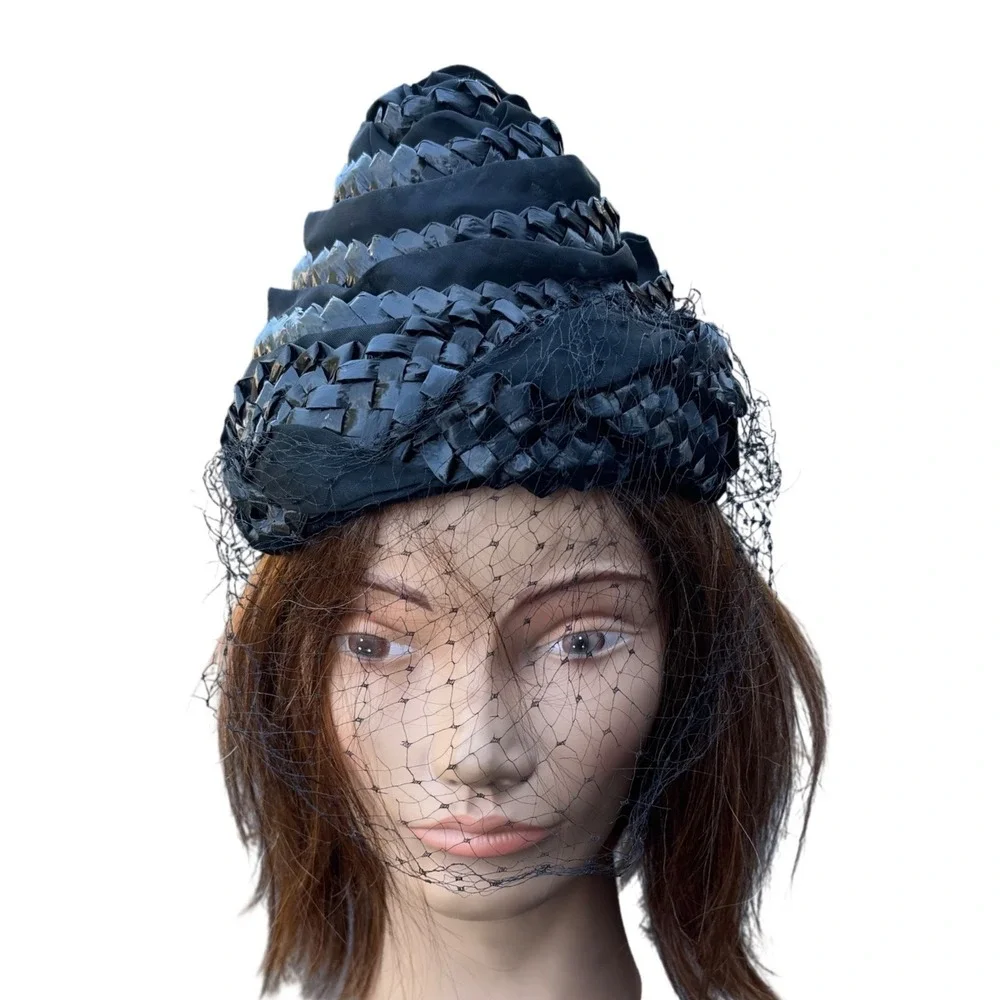 Vintage 50s Black Beehive Turban Hat Birdcage  Woven Tiered Mid Century Modern